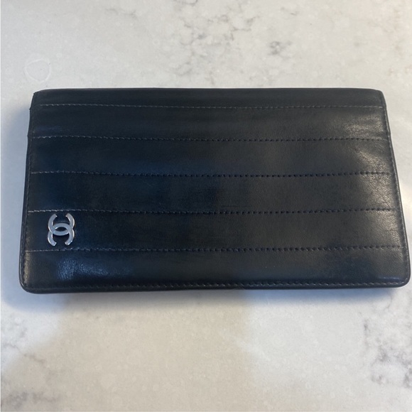 CHANEL Wallet AND Box - Picture 3 of 13